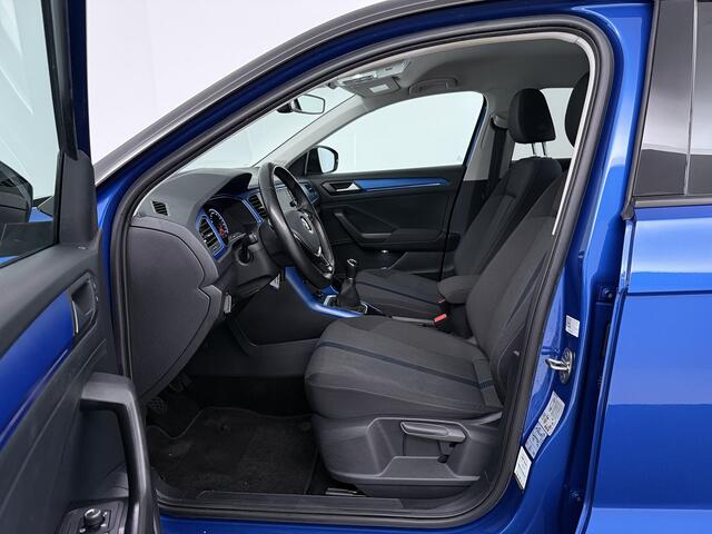 Volkswagen T-Roc 1.5 TSI Style | Trekhaak | Apple Carplay/Android Auto | 17"LM Velgen | Nederlandse Auto | NAP |