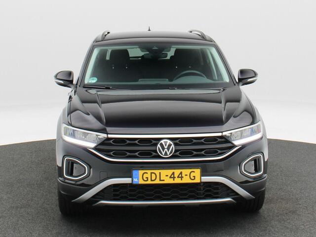 Volkswagen T-Roc 1.0 TS 110 Pk Life Edition | Trekhaak | Camera | Adaptive Cruise | Airco | Carplay | 17 Inch | 59.639 Km !!