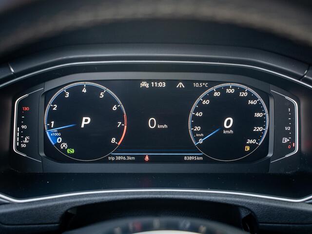 Volkswagen T-Roc 1.5 TSI R-line // Camera // ACC // Carplay // PDC