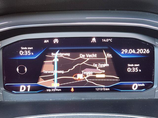 Volkswagen T-Roc 2.0 TSI 4Motion Sport, Pano, Trekhaak, Virtual Cockpit, Stuur- Stoelverwarming