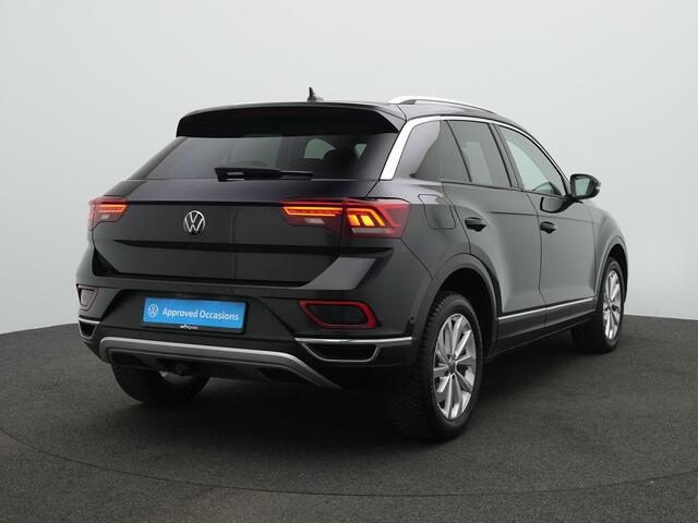 Volkswagen T-Roc 1.5 TSI 150 pk DSG Style | Trekhaak | Stuur-/stoelverwarming | Adaptive Cruise | Navigatie | Parkeersensoren voor/achter