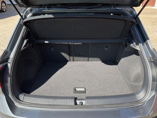 Volkswagen T-Roc 1.5 TSI DSG SPORT PANO-DAK/ACC/CAMERA/ACC/STOELVERW