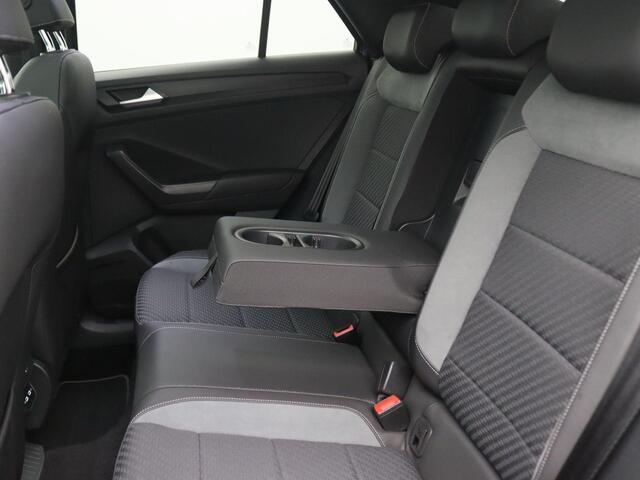 Volkswagen T-Roc 1.5 TSI Sport Business R 150PK DSG Panoramadak, Trekhaak, Keyless, Side Assist, Stoelverwarming, 19" LM Velgen, Elektr. Achterklep, Achteruitrijcamera