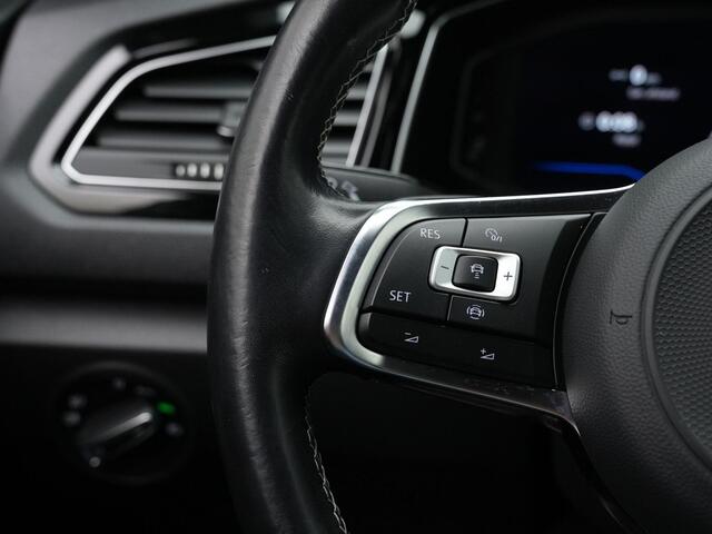 Volkswagen T-Roc 1.5 TSI 150 pk DSG Sport | Panoramadak | Achteruitrijcamera | Adaptive Cruise | Elektrische achterklep | Navigatie