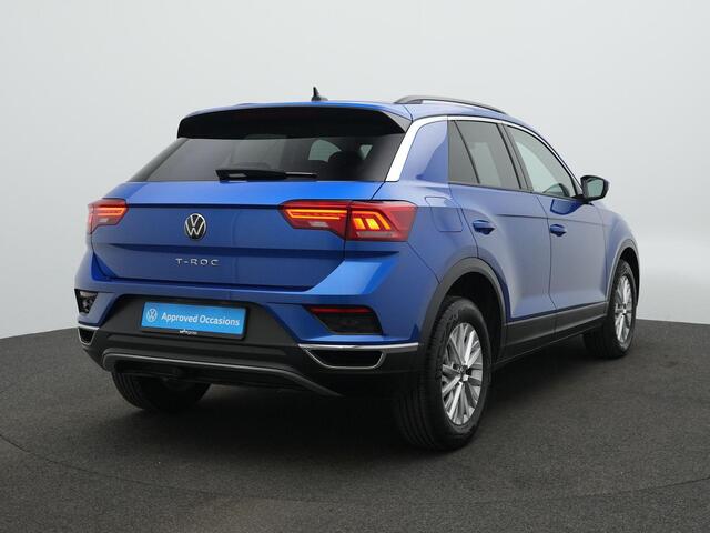 Volkswagen T-Roc 1.0 TSI 110 pk Style | Trekhaak | Adaptive Cruise | Navigatie | Parkeersensoren voor/achter | Carplay