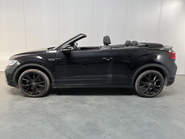 Volkswagen T-Roc Cabrio 1.5 TSI R-Line / AUTOMAAT/ ACC/ PARK.SENSOR.V+A/ CAMERA/ STUUR+STOELVERWARM./ DODEHOEK/ APP-CONNECT/ KEYLESS/ RIJ-MODI/ DIGITAL DASH/ NAVI/ DAB/ CLIMA/ IQ.LIGHT/ 19'' LMV