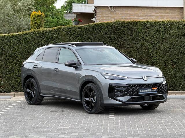 Volkswagen T-Roc 1.5 eTsi R-Line Trekhaak | Pano | 20"