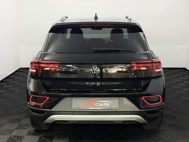 Volkswagen T-Roc 1.5 TSI Life Business Apple carplay, Parkeersensoren, Stoelverwarming, Virtual desk, Clima, Cruise control, A start stop