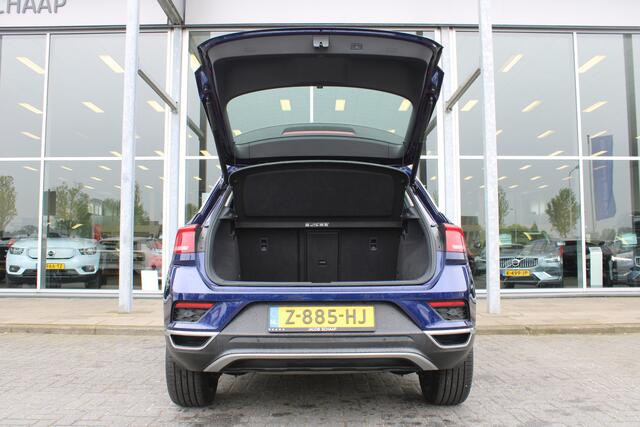 Volkswagen T-Roc 1.5 TSI 150PK Automaat Sport | Verw. Stoelen & Stuurwiel | Adapt. Cruise | Camera | DAB | Keyless | El. Achterklep |