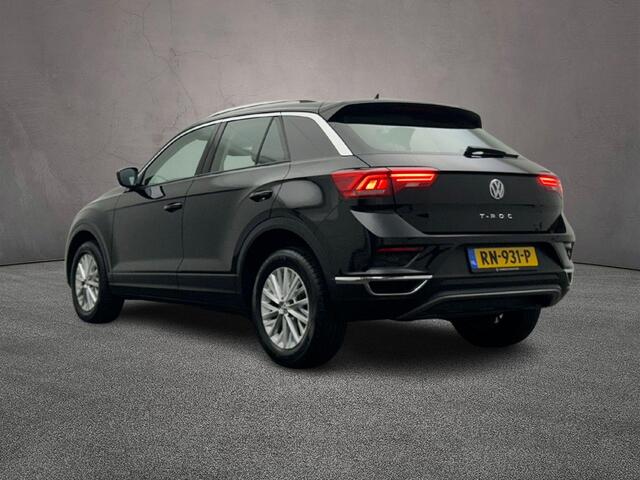Volkswagen T-Roc Style 1.0 TSI 115pk Adaptive cruise control, Parkeersensoren, Airco, App connect, DAB, Radio, Bluetooth, LED dagrijverlichting