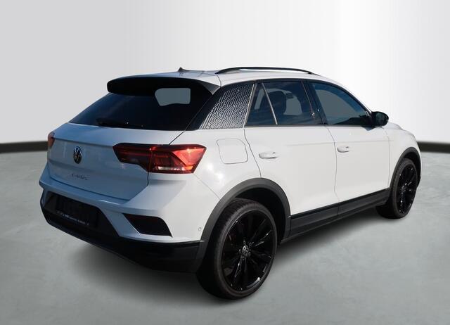 Volkswagen T-Roc 1.5 TSI 150pk Automaat Sport Black Style / Panoramadak / Camera / Adaptive Cruise