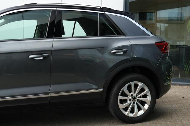 Volkswagen T-Roc 1.5 TSI Style / Camera / Stoelverw / Adaptieve Cruise / Carplay