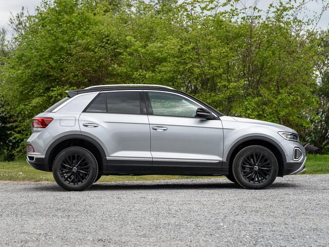Volkswagen T-Roc 1.0 TSI Style // navigatie // pdc // stoelverwarming
