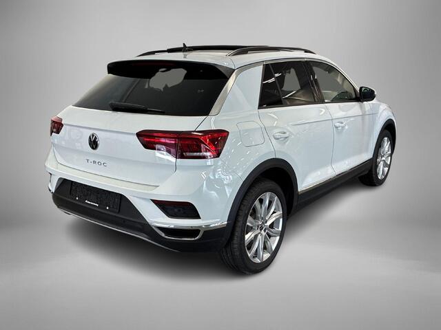 Volkswagen T-Roc 1.5 TSI 150pk DSG Sport · Panoramadak · Camera · Afn. Trekhaak · Dodehoeksensor · ACC · 18"Velgen · Sfeerverlichting · Sportstoelen ·