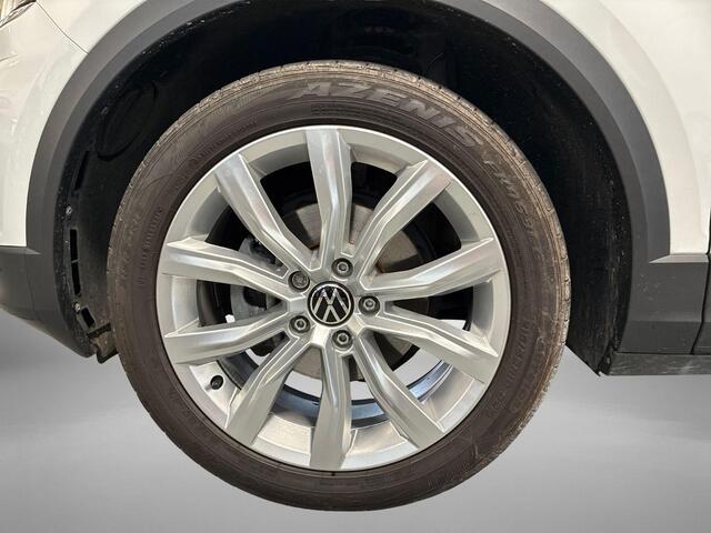 Volkswagen T-Roc 1.5 TSI 150pk DSG Sport · Panoramadak · Camera · Afn. Trekhaak · Dodehoeksensor · ACC · 18"Velgen · Sfeerverlichting · Sportstoelen ·