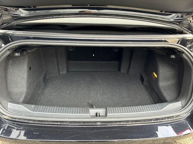 Volkswagen T-Roc 1.5 TSI 150pk DSG R-Line · Apple/Android Car Play · P-Sensoren · Stoel-& Stuurverwarming · Rij mode Selectie · 18'' Inch ·