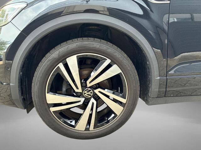 Volkswagen T-Roc 1.5 TSI 150pk DSG R-Line · Apple/Android Car Play · P-Sensoren · Stoel-& Stuurverwarming · Rij mode Selectie · 18'' Inch ·