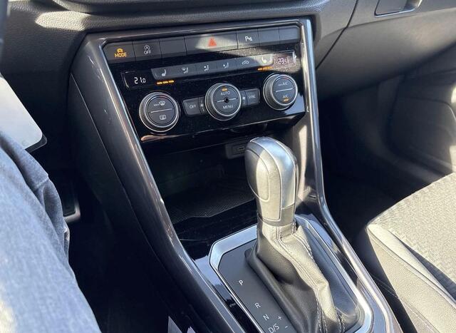 Volkswagen T-Roc 1.5 TSI Sport Business R | Afneembare Trekhaak | Adaptieve Cruisecontrol | Digitaal Dashboard | Dealeronderhouden | Verwacht |