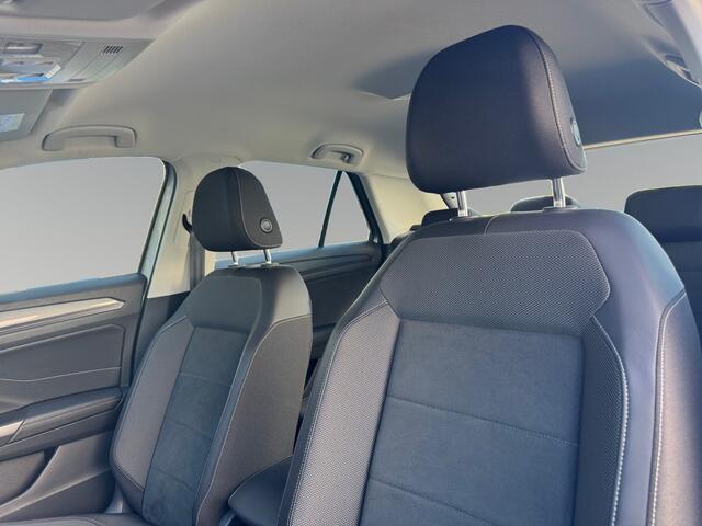 Volkswagen T-Roc 1.0 115pk TSI Life Edition Parkeerassistent (Park Assist) | Adaptive cruise control | 'App-Connect' draadloze smartphone integratie