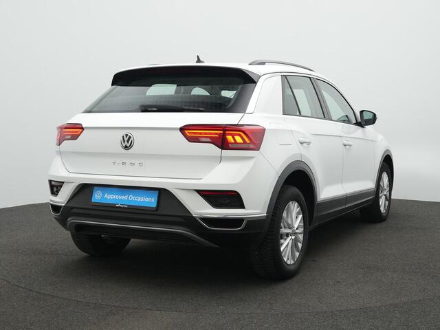 Volkswagen T-Roc 1.0 TSI 115 pk Style | Adaptive Cruise | Stoelverwarming | Parkeersensoren voor/achter