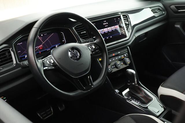 Volkswagen T-Roc 1.5 TSI 150pk DSG R-Line Sport Trekhaak Camera Stuur+Stoelverwarming Keyless Panoramadak Virtual Cockpit Navigatie