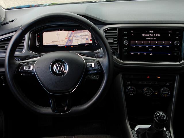 Volkswagen T-Roc 1.0 TSI Style Business, Virtual Cockpit / Carplay + Android Auto / Camera + Sensoren / Adaptive Cruise
