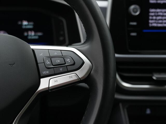 Volkswagen T-Roc 1.5 TSI 150 pk DSG Style | Trekhaak | Achteruitrijcamera | Navigatie | Adaptive Cruise | Stoelverwarming | Keyless Entry