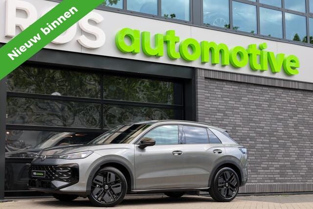 Volkswagen T-Roc 1.5 eTsi R-Line First Edition | NIEUW MODEL | BTW | CAMERA | ELEK.TREKHAAK | ACC | STUURVERWARMING |