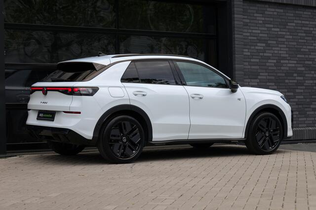 Volkswagen T-Roc 1.5 eTsi R-Line First Edition | NIEUW MODEL | BTW | CAMERA | ACC | STUURVERWARMING |