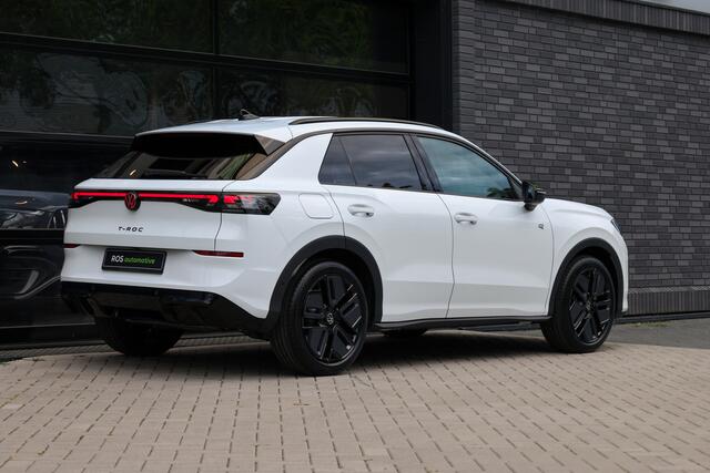 Volkswagen T-Roc 1.5 eTsi R-Line First Edition | NIEUW MODEL | BTW | CAMERA | ACC | STUURVERWARMING |