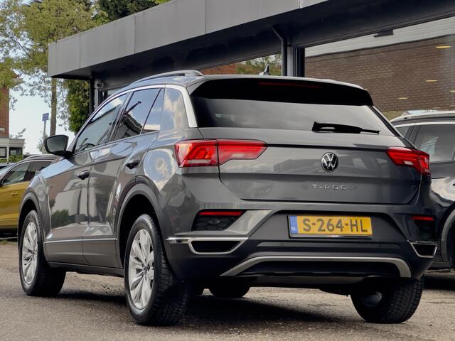 Volkswagen T-Roc 1.5 TSI AUT7 SPORT NAVI AIRCO APPLE-CARTPLAY LED LMV PDC