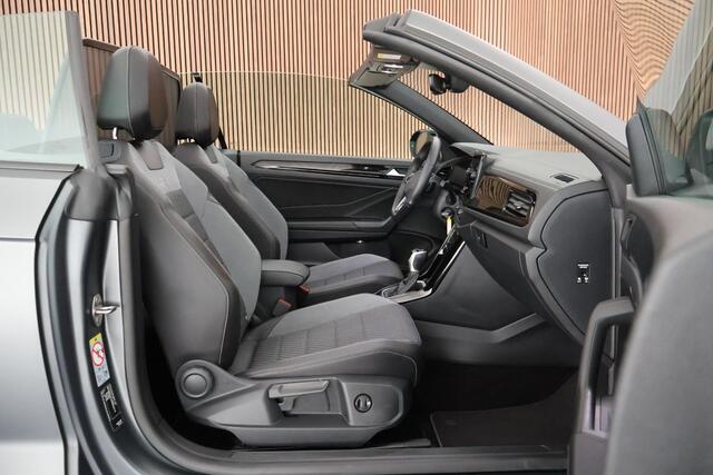 Volkswagen T-Roc Cabrio 1.5 TSI 150pk DSG R-Line Edition Grey Trekhaak Camera Stoelverwarming Navigatie Virtual Cockpit