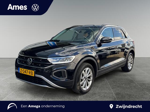 Volkswagen T-Roc 1.0 115pk TSI Life Edition Parkeerassistent (Park Assist) | Achteruitrijcamera 'Rear View' | Adaptive Cruise Control