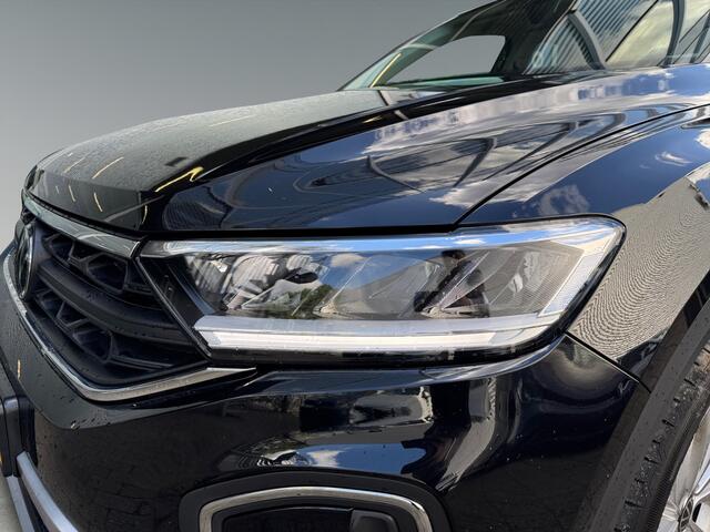 Volkswagen T-Roc 1.0 115pk TSI Life Edition Parkeerassistent (Park Assist) | Achteruitrijcamera 'Rear View' | Adaptive Cruise Control