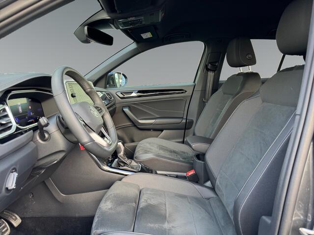 Volkswagen T-Roc 1.5 150pk TSI R-Line Edition Navigatie 'Discover Media' | Afneembare trekhaak | Parkeerassistent (Park Assist)