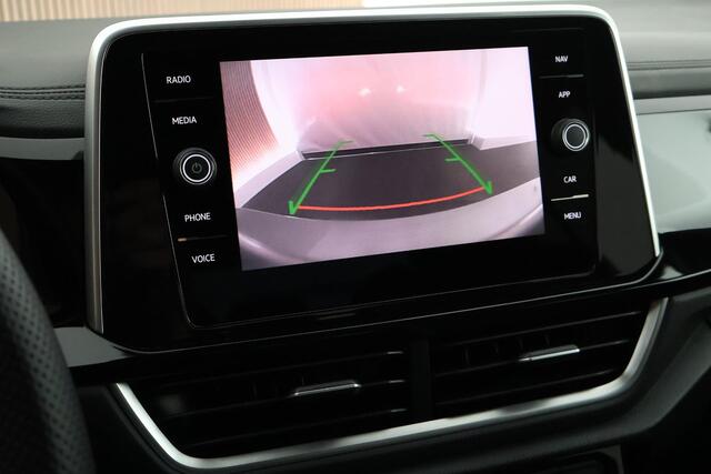 Volkswagen T-Roc 1.5 TSI 150pk DSG R-Line Edition Camera Stoelverwarming Keyless Adaptive Cruise Virtual Cockpit