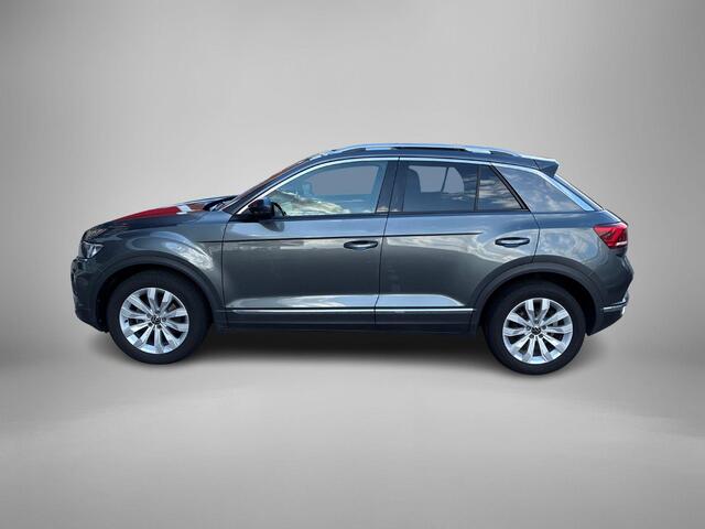 Volkswagen T-Roc 1.5 TSI 150pk DSG Sport · Panoramadak · Camera · Beats Audio · Keyless · Stoelverwarming · Alarmklasse 3 · ACC ·