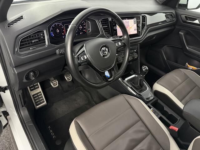 Volkswagen T-Roc 1.5 TSI Sport 150pk | Glazen schuif-kanteldak | Leer | Navigatie | LED