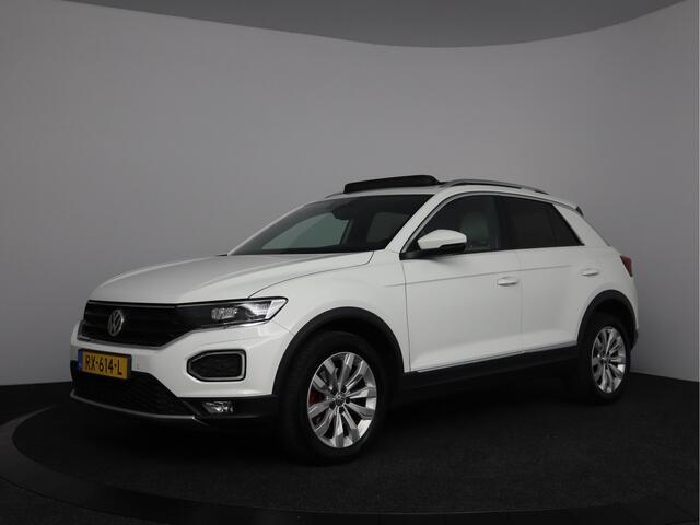 Volkswagen T-Roc 1.5 TSI Sport 150pk | Glazen schuif-kanteldak | Leer | Navigatie | LED