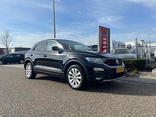 volkswagen-t-roc-1.0-tsi-style--ad