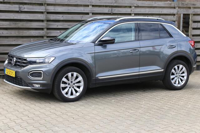 Volkswagen T-Roc 1.5 TSI Sport / Navi / Apple Carplay / Panoramadak