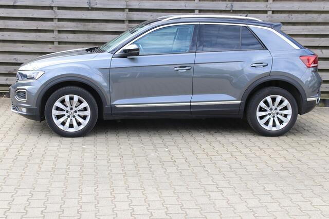 Volkswagen T-Roc 1.5 TSI Sport / Navi / Apple Carplay / Panoramadak