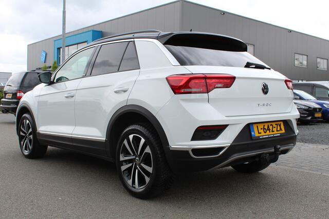 Volkswagen T-Roc 1.5 TSI 150Pk Automaat United | Trekhaak | Stoelverwarming