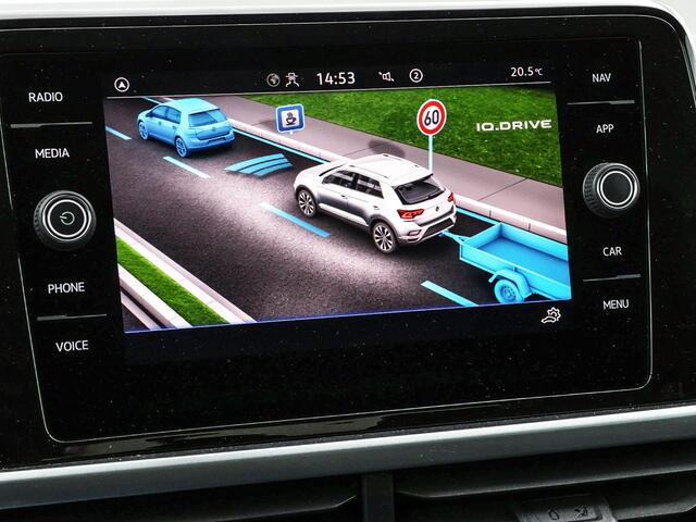 Volkswagen T-Roc 1.5 TSI 150pk DSG Life 75 Edition · Camera · Apple/Android Car Play · Trekhaak · Navigatie · P-Sensoren · Park Assist · 17'' Inch ·