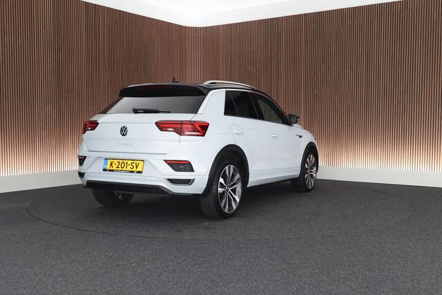 Volkswagen T-Roc 1.5 TSI 150pk DSG R-Line Sport Keyless Virtual Cockpit Navigatie
