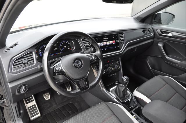 Volkswagen T-Roc 1.5 TSI Sport ACC Apple Android Navigatie