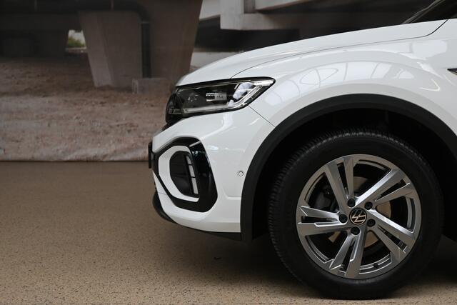 Volkswagen T-Roc 1.5 TSI 150pk R-Line | IQ. Light | Camera | Trekhaak | 100% (Dealer) onderhouden label