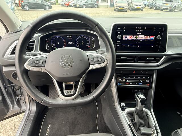 Volkswagen T-Roc 1.5 TSI Style | Automaat | LED | Keyless | Adapt. Cruise | Apple/Android | PDC v+a incl Camera | Afn. Trekhaak