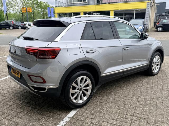 Volkswagen T-Roc 1.5 TSI Style | Automaat | LED | Keyless | Adapt. Cruise | Apple/Android | PDC v+a incl Camera | Afn. Trekhaak