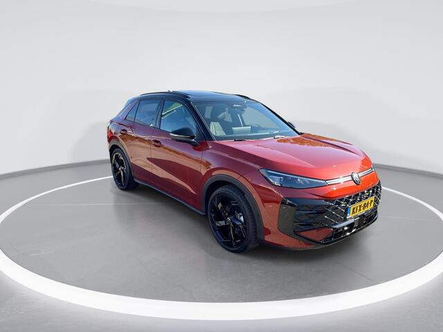 Volkswagen T-Roc 1.5 eTSI R-Line First Edition (360° Camera, Schuif-kanteldak, Elektrische achterklep, etc.)